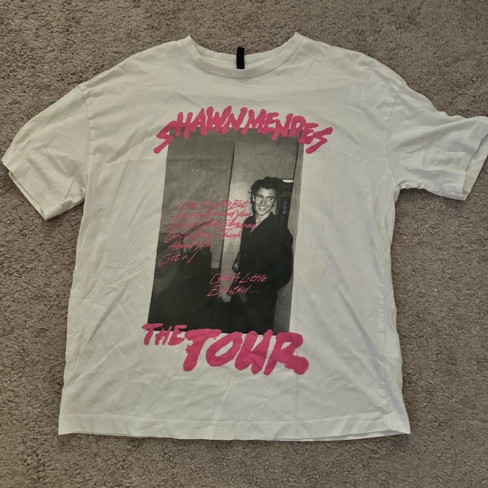 H&M White Shawn Mendes Tour Graphic Tee